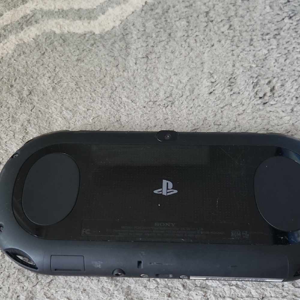 Sony PS Vita Black Handheld Console - Picture 7 of 12